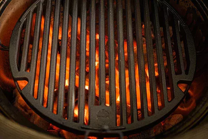 Placa de vedação em ferro fundido para churrasqueiras Kamado Joe